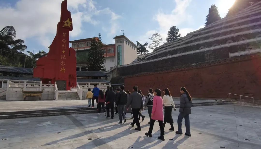 律所党建|我所党支部赴红河开展“探寻红色足迹,传承红色基因”爱国主题教育活动